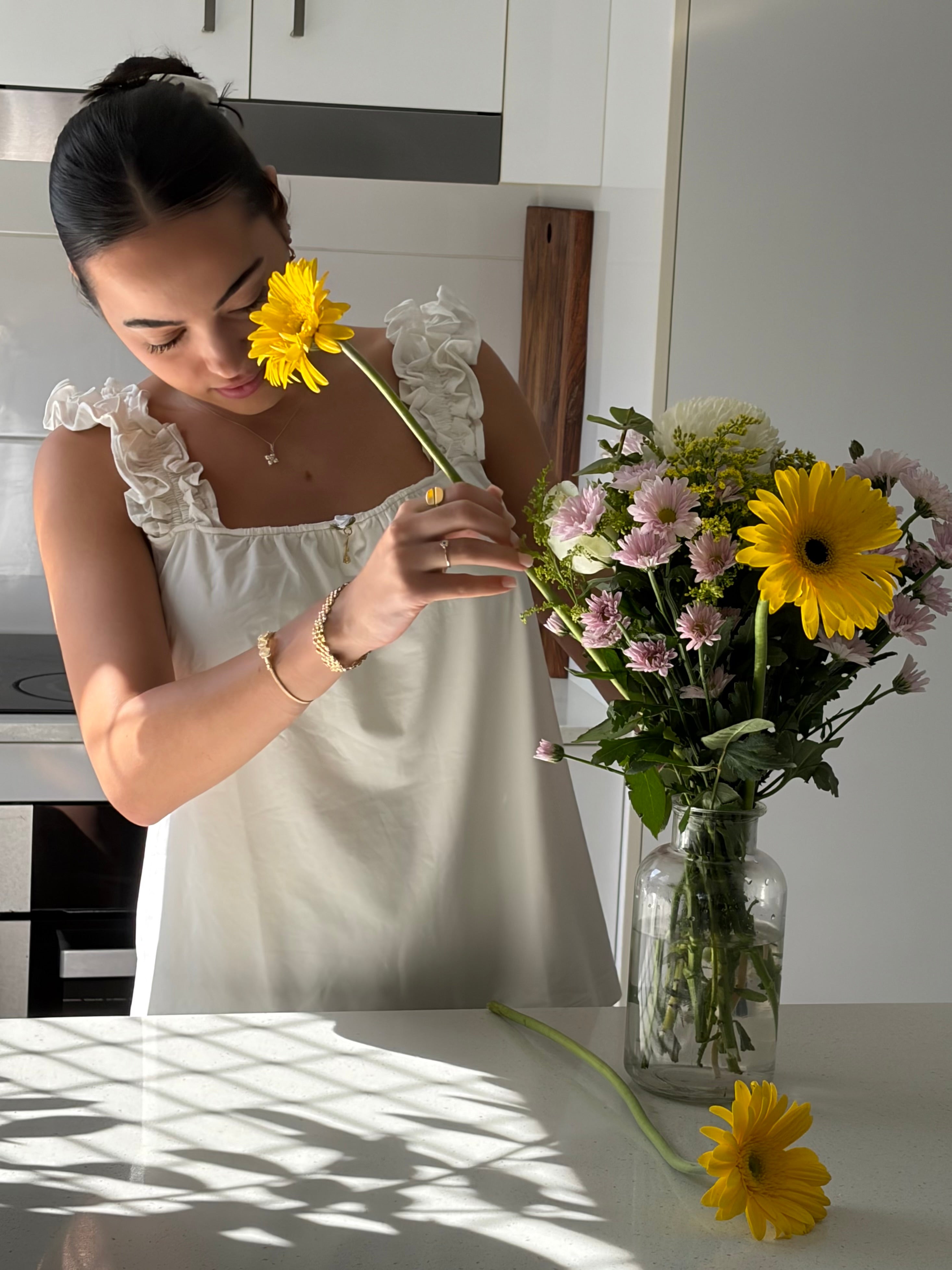 Ruffle Blouse in White Rose