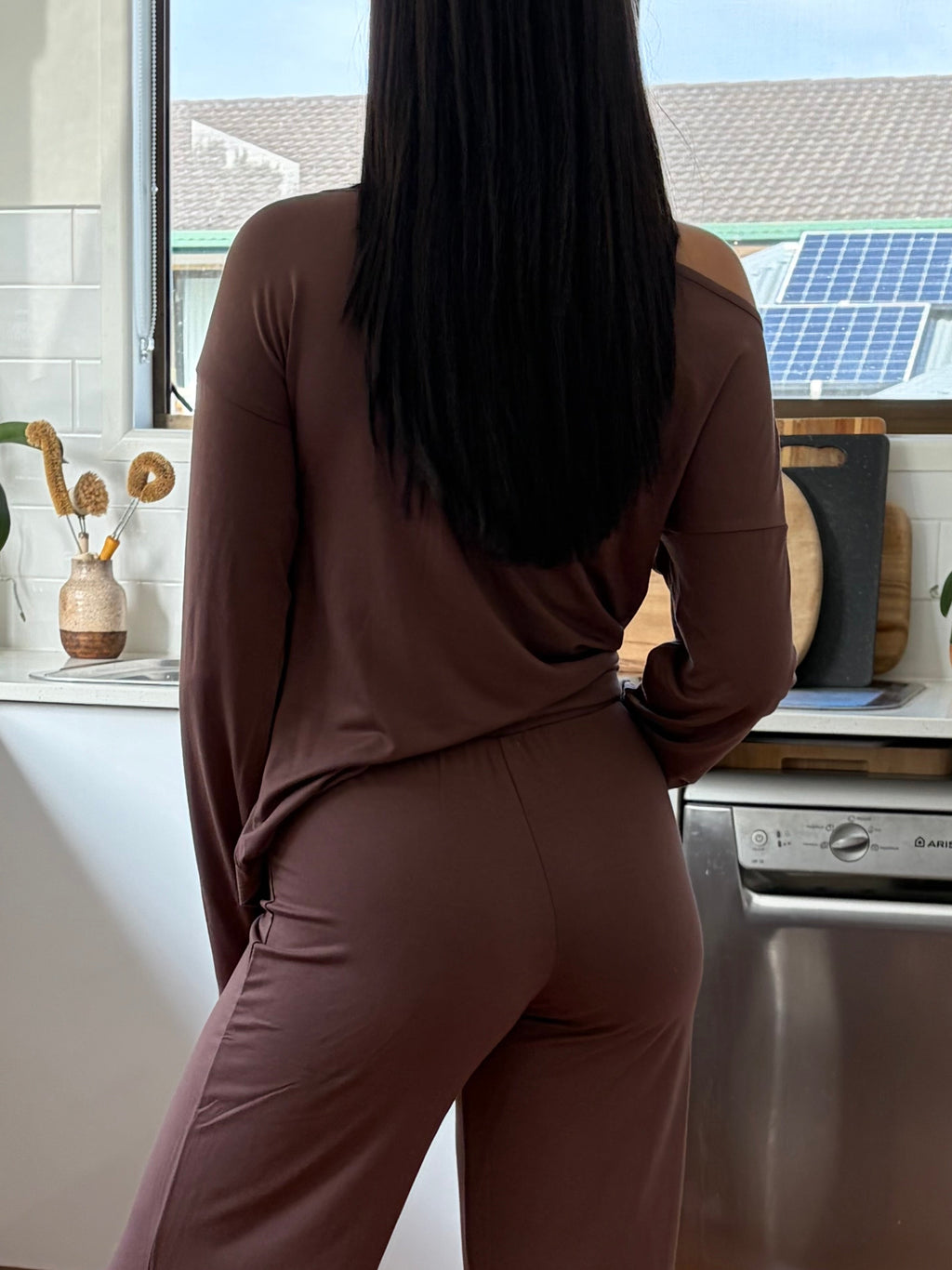 Bamboo off-the-shoulder Top in Chocolate Brown