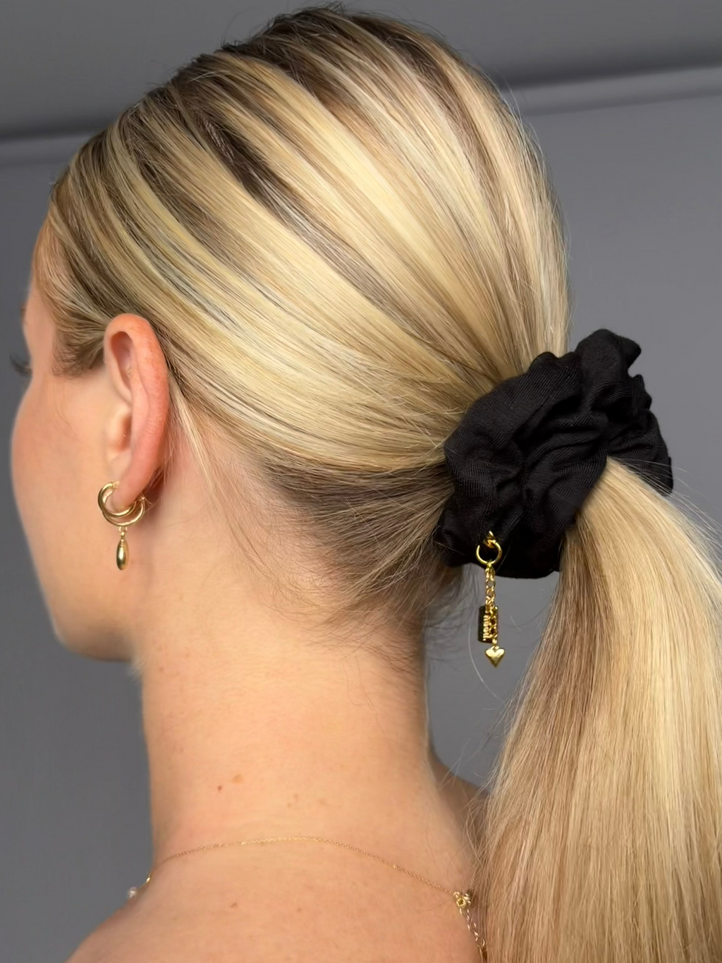 Bamboo Scrunchie in Midnight Black